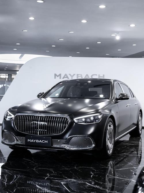 成都238岚图汽车的售后服务让用户无忧出行，迈巴赫未来的豪华车趋势